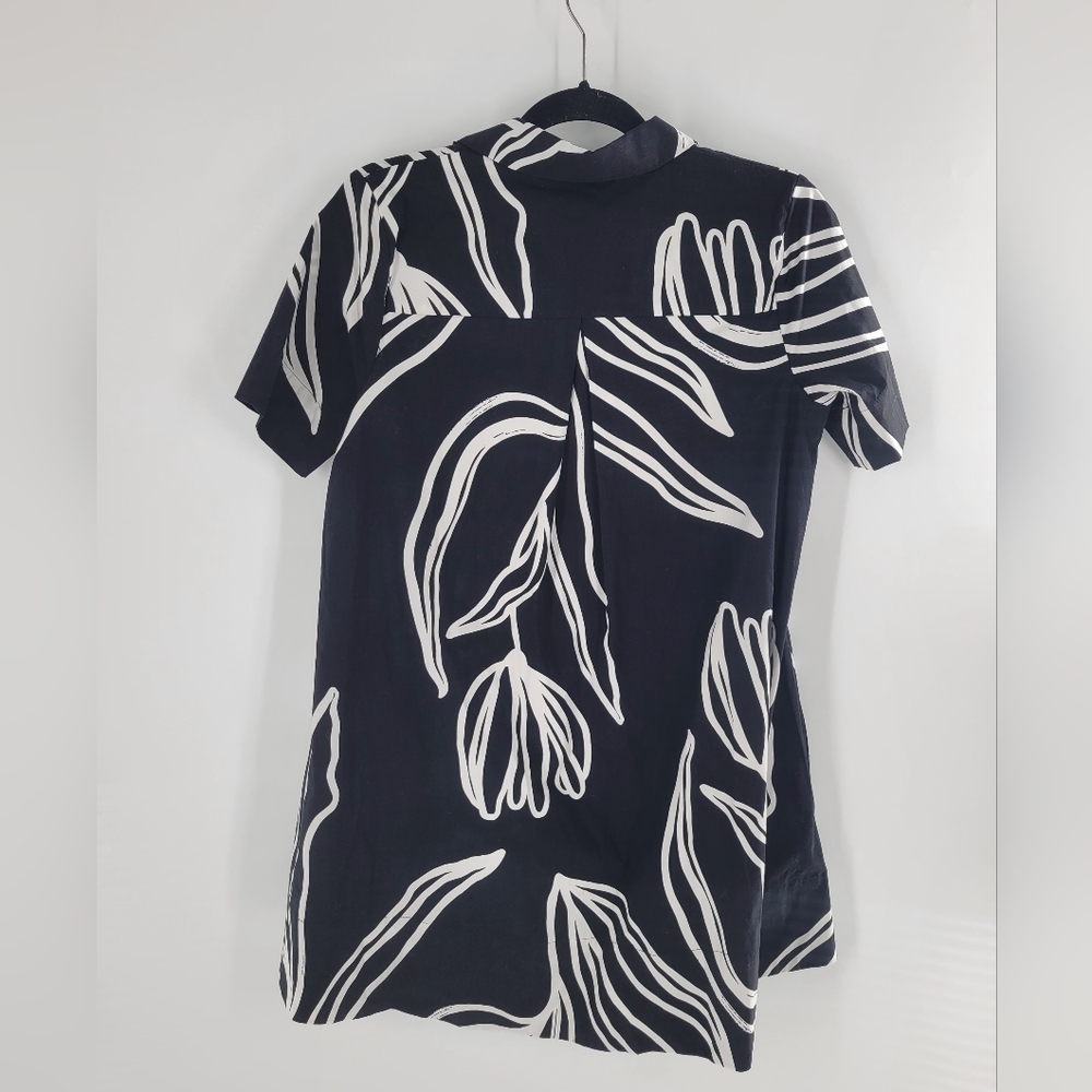 Black White Abstract Floral Print Short Sleeve Collared Button Down Shirt Dress - Picture 6 of 6